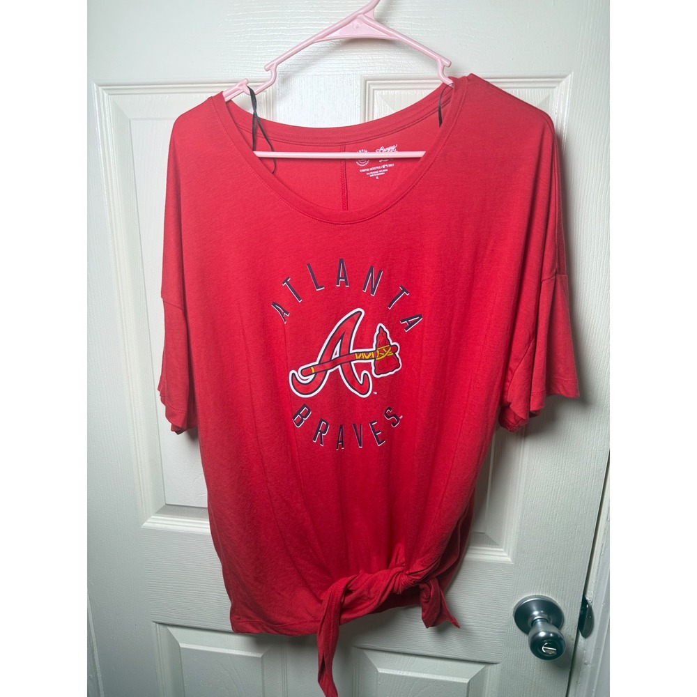 Atlanta Braves MLB Campus Lifestyle Red Graphic Tie Front T-Shirt XL
